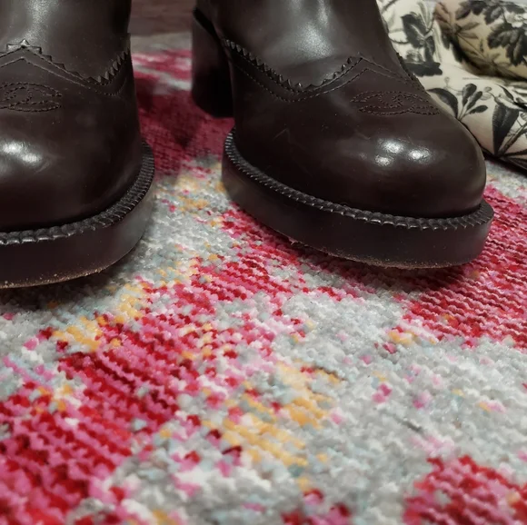 Chanel Limited Edition Runway Boots - Picture 8 of 13